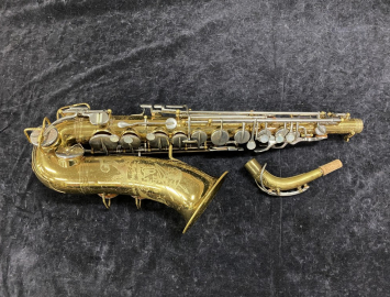 Photo Original Lacquer Martin Indiana Alto Sax at a Great Price - Serial # 85098